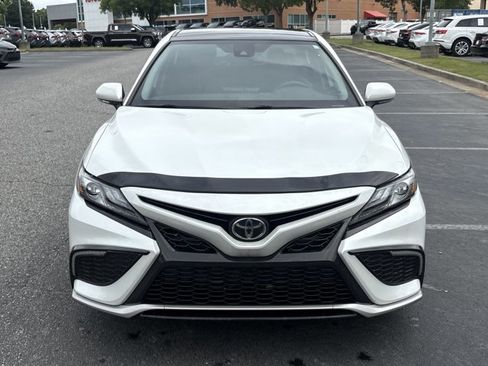 Used 2022 Toyota Camry XSE FWD image 2