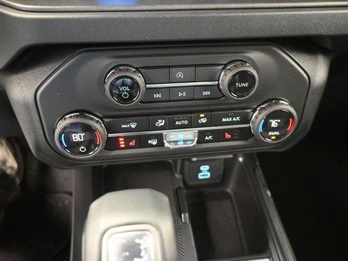 New 2025 Ford Bronco Big Bend image 3