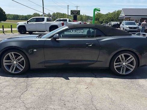 Used 2016 Chevrolet Camaro SS RWD image 6
