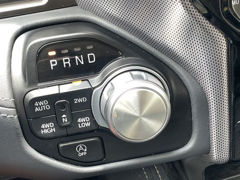 Used 2021 RAM 1500 Limited AWD/4WD image 25