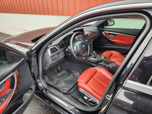 Used 2017 BMW 330i xDrive Sedan image 10