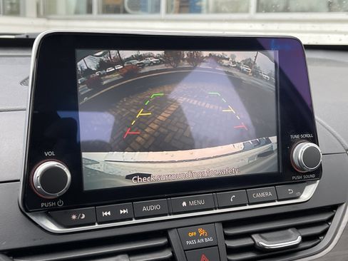 Used 2023 Nissan Altima 2.5 SV image 25