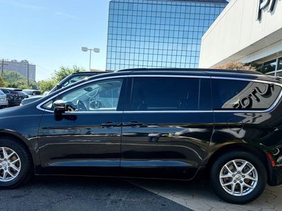 Used 2022 Chrysler Pacifica Touring-L