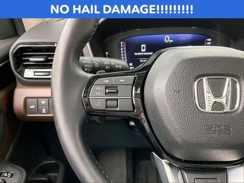 Certified 2025 Honda Pilot Elite image 23