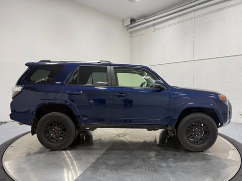 Used 2019 Toyota 4Runner SR5 Premium image 8