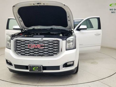 Used 2019 GMC Yukon Denali w/ Denali Ultimate Package AWD/4WD image 36