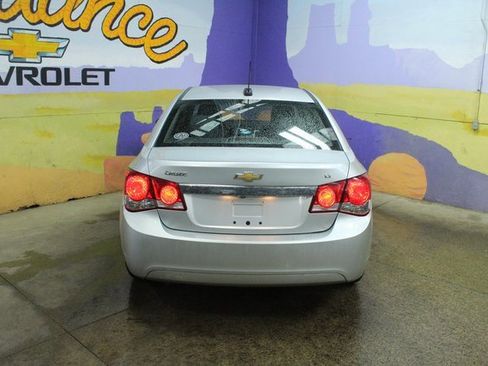 Used 2015 Chevrolet Cruze LT image 7