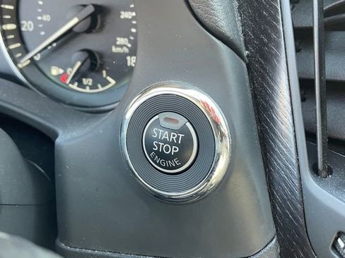 Used 2023 INFINITI Q50 Sensory image 21