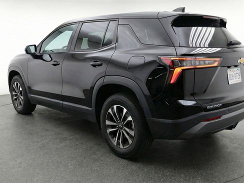 Used 2025 Chevrolet Equinox LT image 6