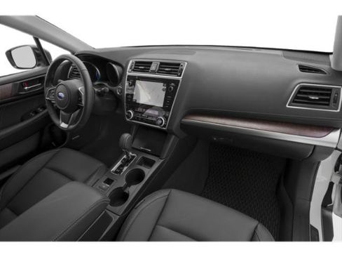 Used 2018 Subaru Outback 3.6R Limited AWD/4WD image 19