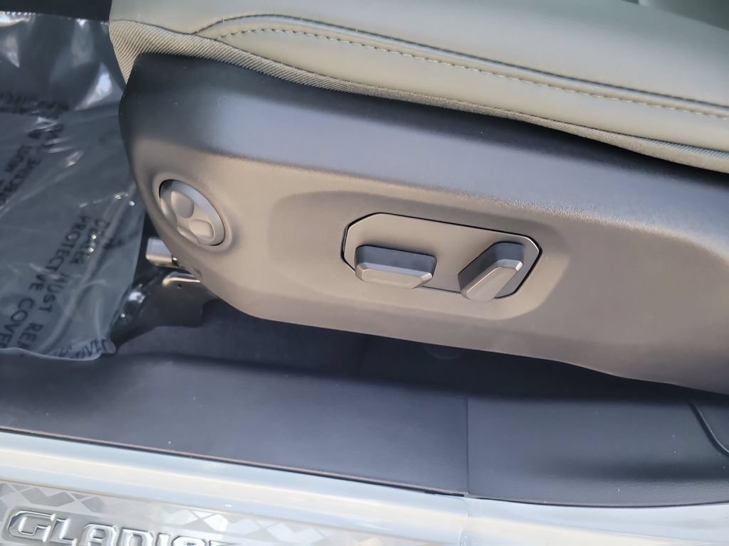 New 2026 Jeep Gladiator Mojave AWD/4WD image 21
