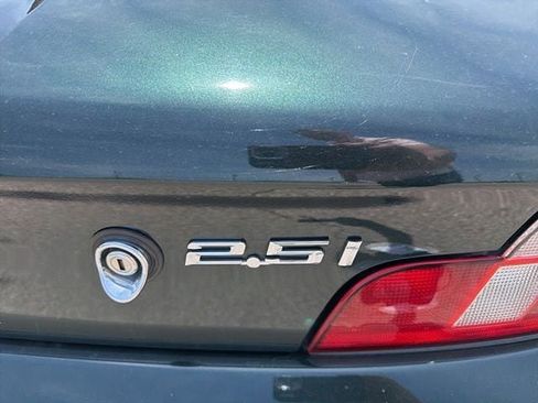 Used 2001 BMW Z3 2.5i RWD image 10