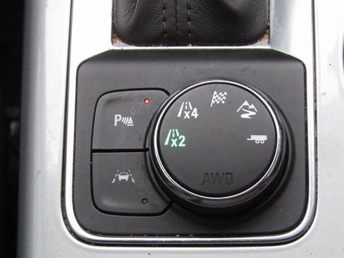 Used 2021 Chevrolet Blazer LT image 30