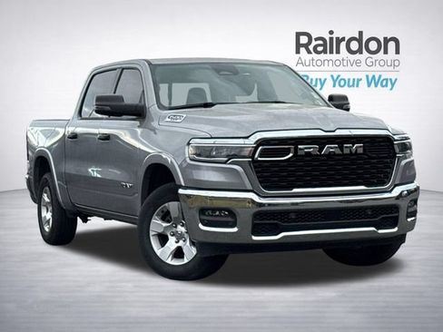 Used 2025 RAM 1500 Big Horn AWD/4WD image 1