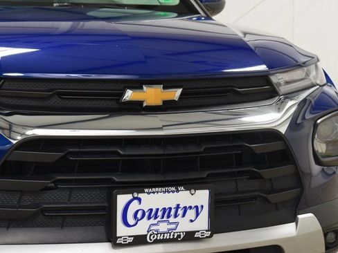 Used 2023 Chevrolet TrailBlazer LT w/ Convenience Package image 11