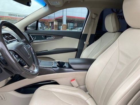 Used 2020 Lincoln Nautilus Reserve w/ Cargo Utility Package image 10