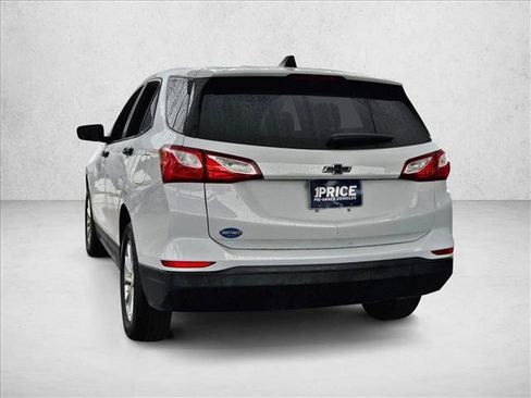 Used 2020 Chevrolet Equinox LS w/ LS Convenience Package image 7