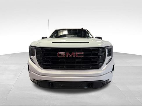 Used 2023 GMC Sierra 1500 Elevation AWD/4WD image 2