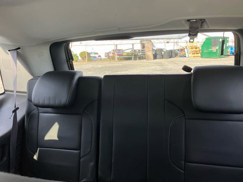 Used 2015 Chevrolet Tahoe LT AWD/4WD image 9