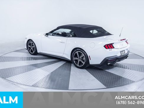 Used 2025 Ford Mustang Premium RWD image 16