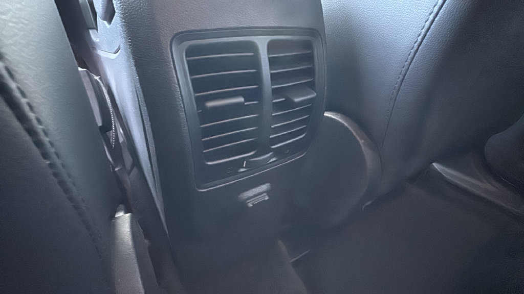 Used 2019 Ford Escape SEL AWD/4WD image 36