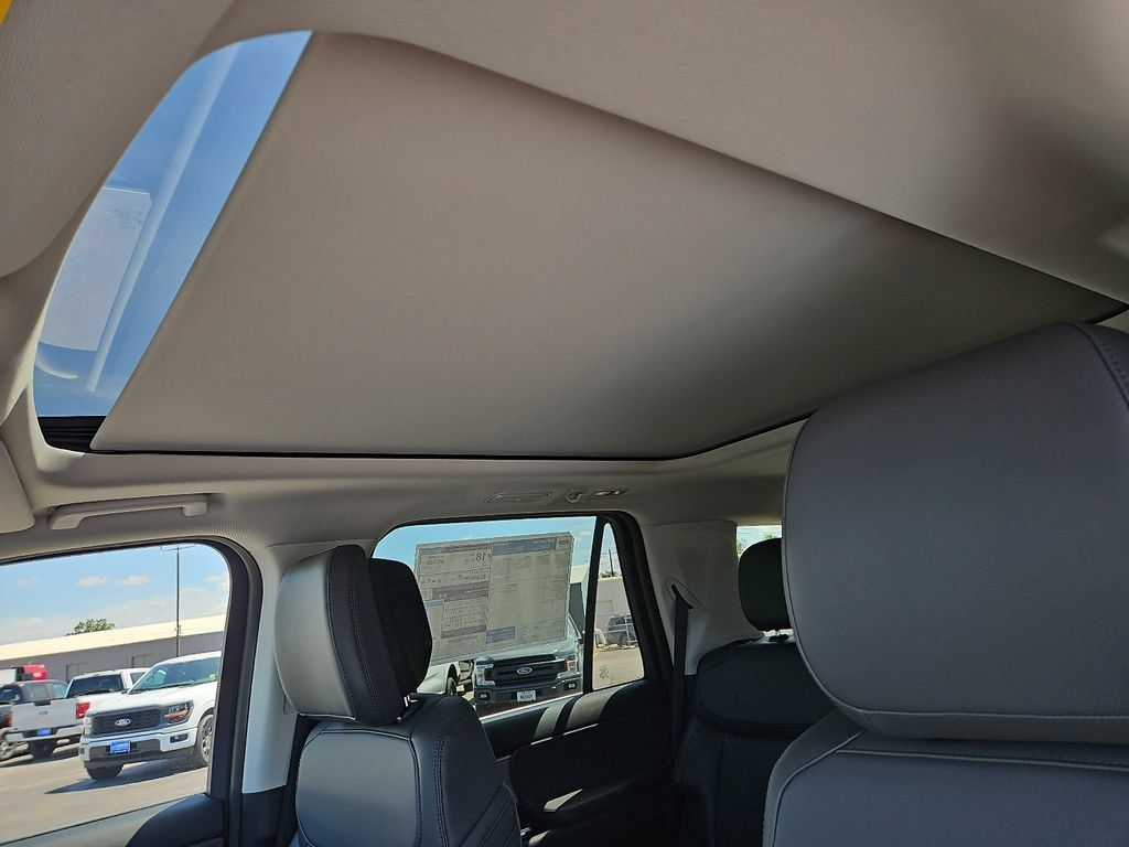 New 2027 Ford Expedition Active RWD image 22