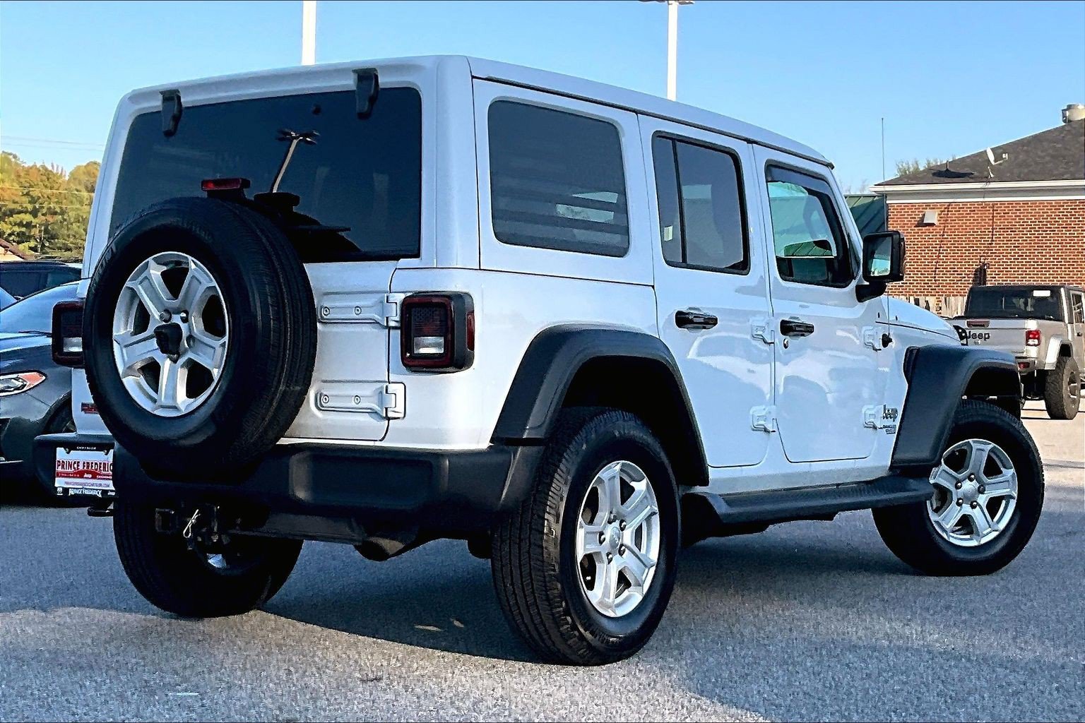 Used 2020 Jeep Wrangler Unlimited Sport S w/ Sun And Sound Package AWD/4WD image 10