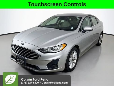 Used 2019 Ford Fusion SE FWD image 3