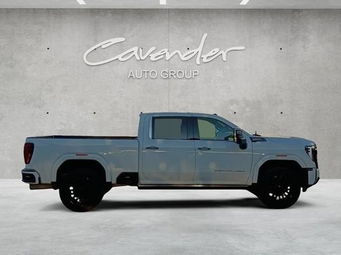 Used 2025 GMC Sierra 2500 Denali Ultimate AWD/4WD image 17
