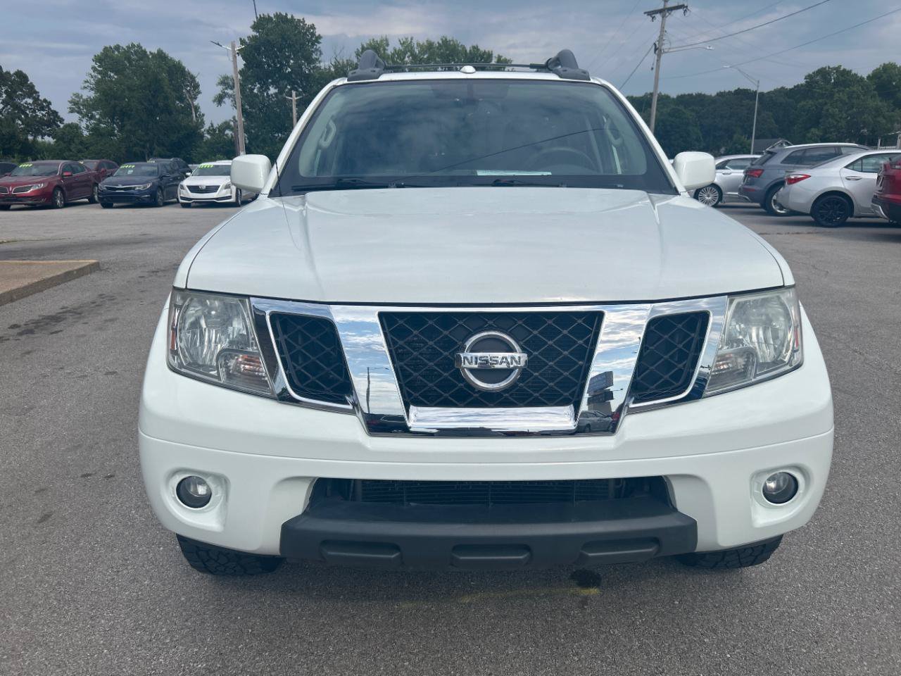 Used 2016 Nissan Frontier PRO-4X w/ Pro-4x Luxury Package AWD/4WD image 2
