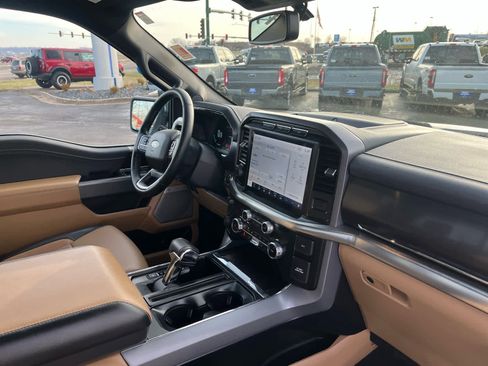 Used 2023 Ford F150 Lariat w/ Equipment Group 502A High image 17