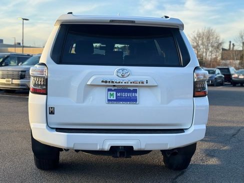 Used 2023 Toyota 4Runner SR5 Premium image 4