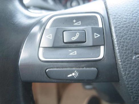 Used 2014 Volkswagen Passat TDI SEL Premium image 22