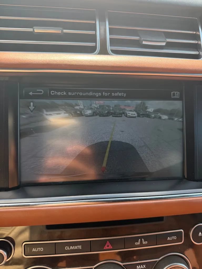 Used 2016 Land Rover Range Rover Autobiography AWD/4WD image 17