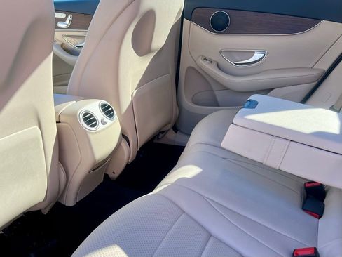 Certified 2022 Mercedes-Benz GLC 300 4MATIC image 21