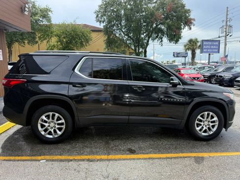Used 2019 Chevrolet Traverse LT FWD image 5
