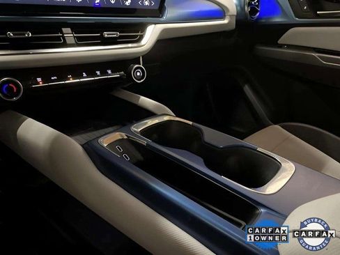 Used 2025 Chevrolet Equinox EV LT w/ Convenience Package image 53