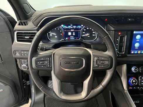 Used 2021 GMC Yukon Denali w/ Advanced Technology Package AWD/4WD image 21