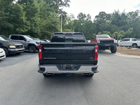 Used 2021 Chevrolet Silverado 1500 LTZ AWD/4WD image 7