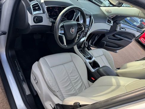 Used 2013 Cadillac SRX FWD image 12