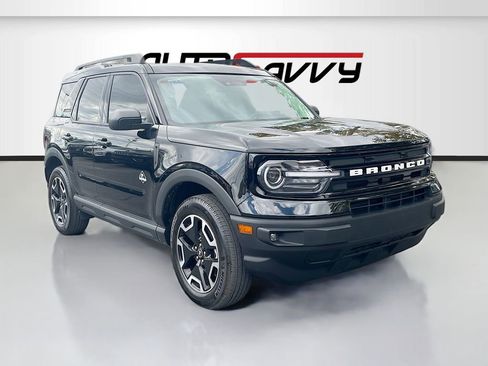 Used 2023 Ford Bronco Sport Outer Banks w/ Tech Package AWD/4WD image 1