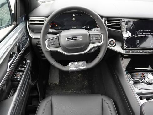 New 2026 Jeep Grand Wagoneer Limited AWD/4WD image 15