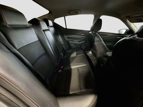 Used 2019 Nissan Altima 2.5 SR FWD image 24