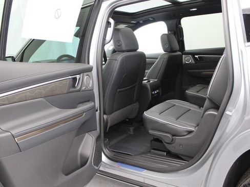 New 2026 Buick Enclave Avenir w/ Super Cruise Package image 25