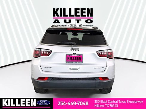Used 2025 Jeep Compass Limited AWD/4WD image 7