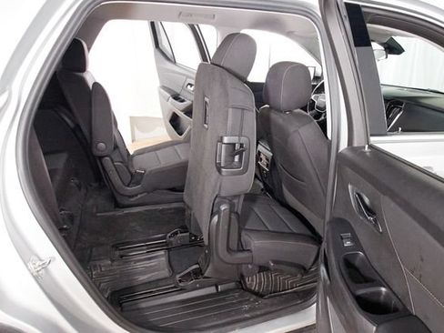 Used 2021 Chevrolet Traverse LT AWD/4WD image 22