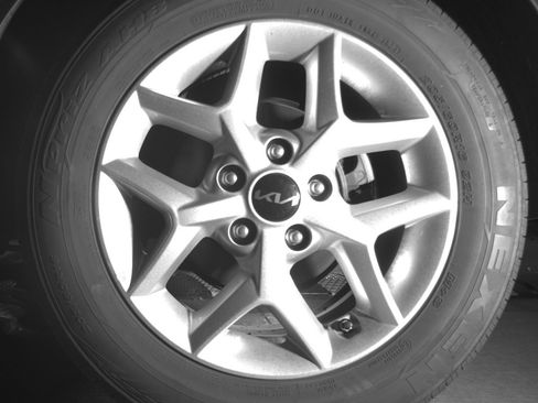 Used 2025 Kia Soul LX w/ LX Technology Package FWD image 14