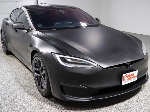 Used 2022 Tesla Model S Plaid image 5