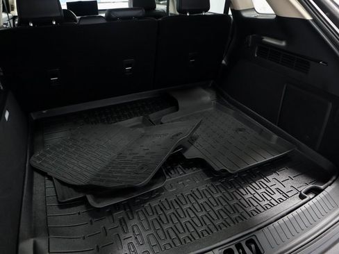 Used 2022 Lincoln Nautilus FWD w/ Premium Package image 16