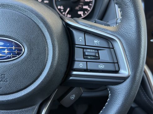 Used 2025 Subaru Outback Limited image 35